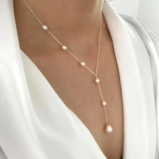 Vintage Pendant Pearl Necklace