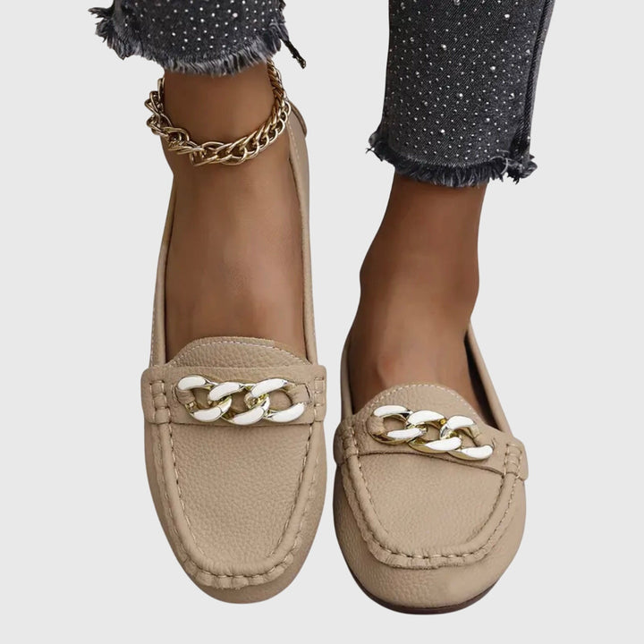 Cora | Loafers in Muted Tones