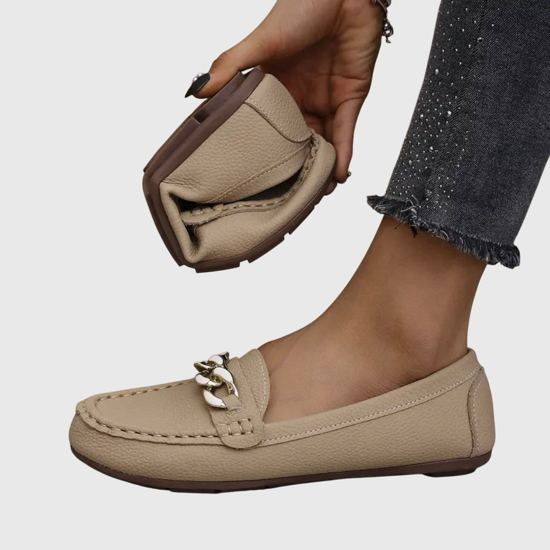 Cora | Loafers in Muted Tones