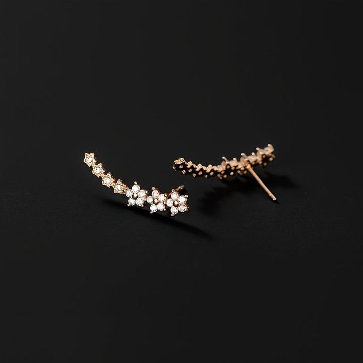 Timeless Flower Earrings - Gold