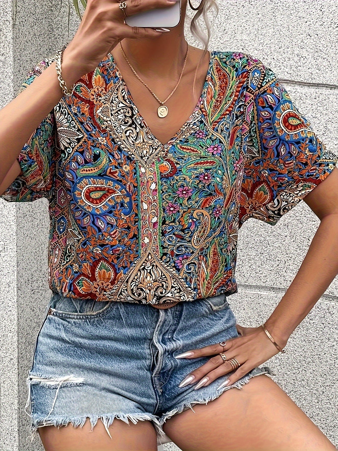 SARA™ | V-NECK BLOUSE