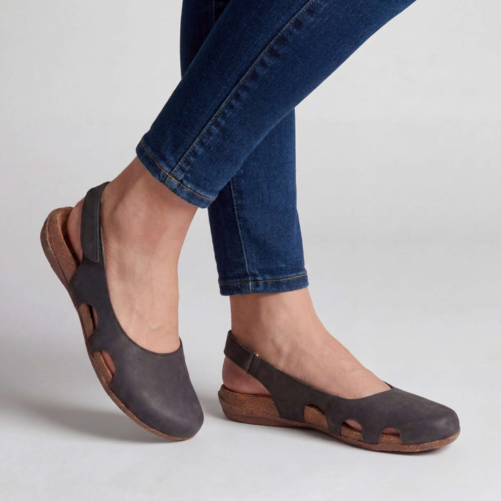 Deborah Cushioned Adjustable Sandals - Black