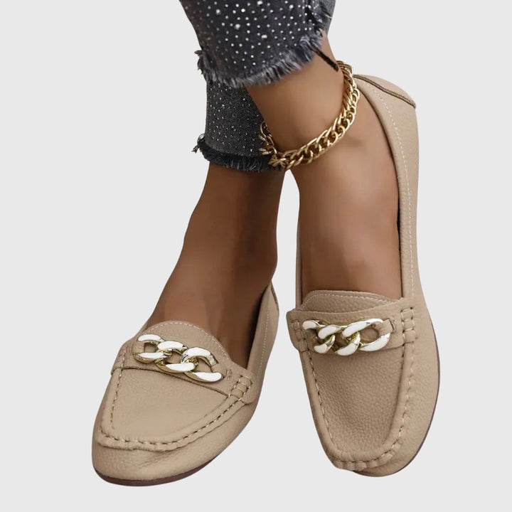 Cora | Loafers in Muted Tones